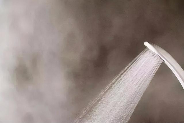 空氣能熱水器的利與弊（空氣能熱水器弊端有哪些）_空氣能帶地暖哪個(gè)品牌好