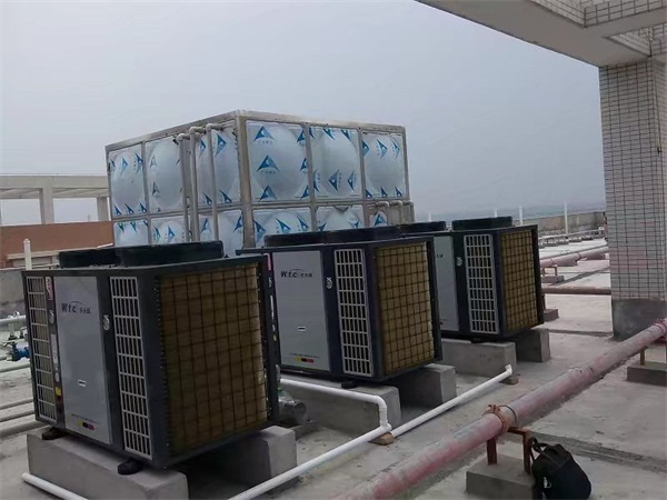 低碳節(jié)能的醫(yī)院熱泵熱水解決方案_農(nóng)村煤改電電鍋爐報價