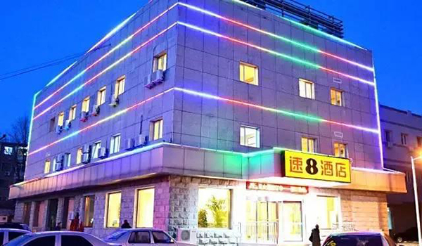 酒店的空氣能熱水工程設(shè)計(jì)、安裝實(shí)例_空氣能熱水器維修上門電話清遠(yuǎn)