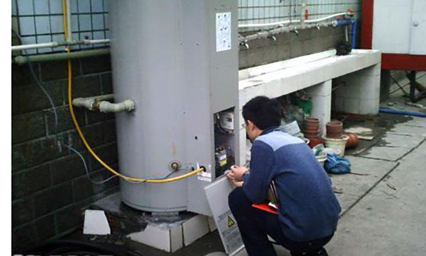 空氣能熱水器老是高壓停機(jī)怎么破？_空氣能熱水器一般一天用多少度電