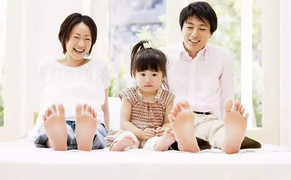 一般家庭選怎么選型空氣能熱泵采暖？_空氣能采暖機