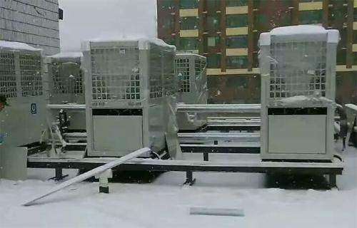 空氣能外機(jī)結(jié)冰怎么解決_空氣能連接暖氣片的視頻
