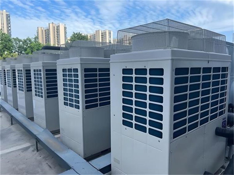 空氣能熱泵設(shè)備低能效是什么原因？_紐恩泰空氣能熱泵