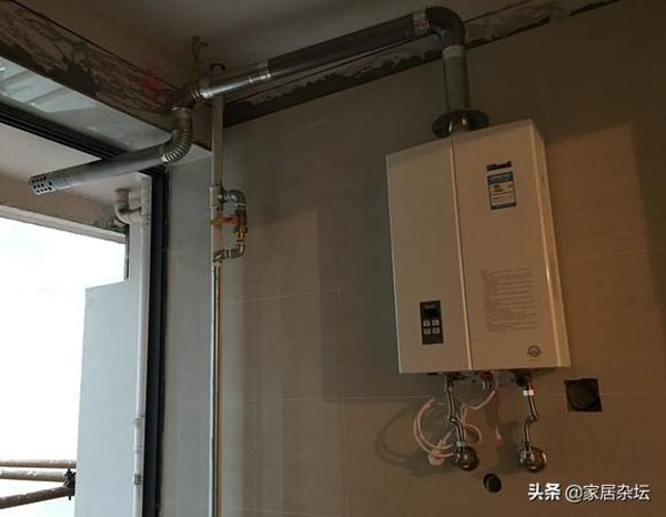 衛(wèi)生間的熱水器放哪個(gè)位置最好（熱水器裝外面好還是裝衛(wèi)生間好）_哈思空氣能壓縮機(jī)什么牌子的